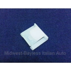 Door Glass Outer Weatherstrip Trim Clip - Nylon Clip (Fiat 124 Spider, X1/9 to 1978) - OE NOS