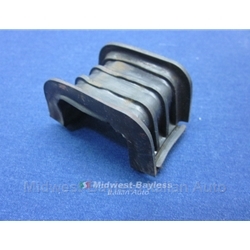 Radiator Rubber Mount Pad (Fiat Pininfarina 124 All, Lancia Beta, 128) - OE NOS