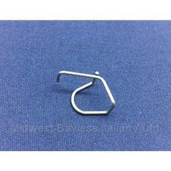 Brake Pad Retaining Clip (Lancia Beta All) - NEW