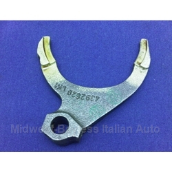 Shift Fork 3rd/4th 5-Spd/4-Spd (Fiat Bertone X1/9 1978-88, Yugo) - OE NOS