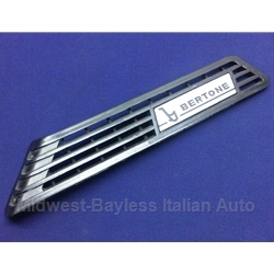 Side Vent Right (Fiat Bertone X1/9 1983-88) - U8.5