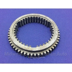 Sliding Sleeve 1st/2nd/Rev (Fiat 128 1971-75 4-Spd) - OE