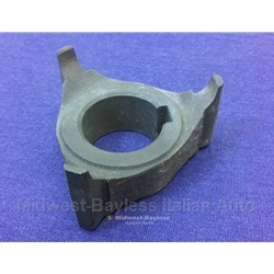 Sliding Sleeve Hub 5th (Fiat Pininfarina 124 Spider Coupe 1970-On) - OE NOS