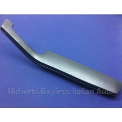Arm Rest Black Right Black Piping (Fiat X19, 124 Spider) - U8