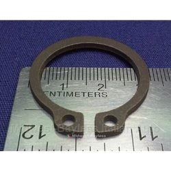 Trans Snap Ring Circlip  (Fiat Pininfarina 124, Fiat X1/9, 128, Yugo) - OE NOS