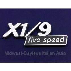 Badge Emblem "X1/9 Five Speed" (Fiat X1/9 1979) - U8.5