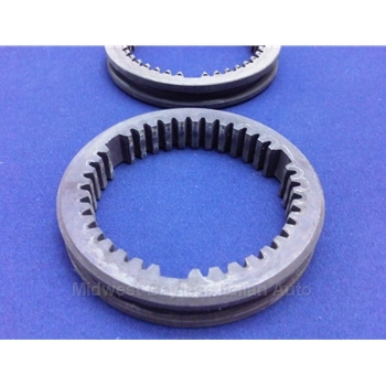 Sliding Sleeve 5th (Fiat Pininfarina 124, Fiat Bertone X1/9, Fiat Ritmo All w/5-Spd) - OE