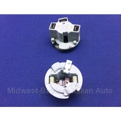 Tail Light Bulb Socket 3-Terminal (Lancia Beta Zagato) - U8