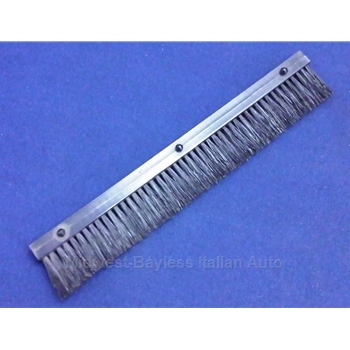 Automatic Transmission Shifter Cover Brush (Fiat 131 / Brava) - OE