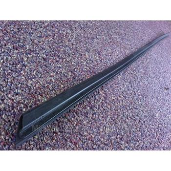 Door Glass Outer Weatherstrip Left - Plastic Fastening Strip (Fiat Bertone X1/9 All) - OE