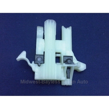 Window Regulator Repair Plastic Clip Right (Fiat 500 All 2012-19) - NEW