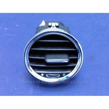 Dash Vent - Left or Right (Fiat 500 2012-15) - U8