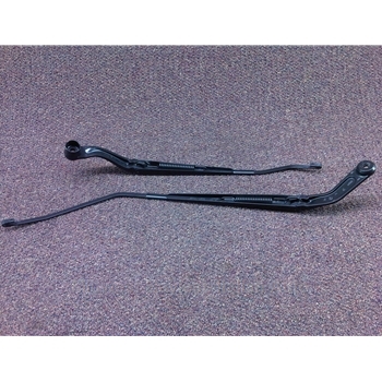  Wiper Arm - Front - PAIR (Fiat 500 All 2012-19) - U8