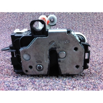 Door Latch - Left (Fiat 500 All 2012-19) - U8