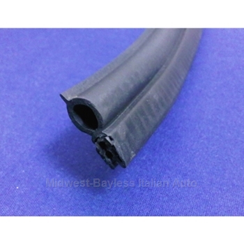 Engine Cover Rubber Weatherstrip on Body (Fiat 850 Spider All) - NEW