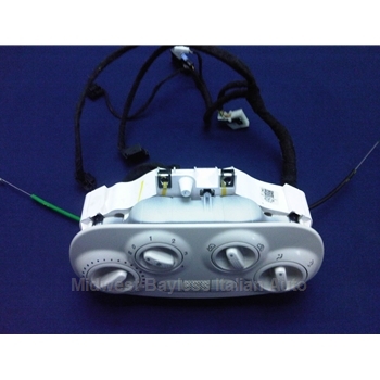 Climate Control - Manual - White (Fiat 500 N/A 2012-17) - U8