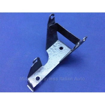 Exhaust Hanger Bracket Right (Fiat Bertone X1/9 1975-88) - U8