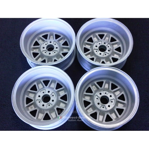Campagnolo verchromte Radschrauben  M12 x 1.25 Fiat 124 Spider  CD30