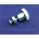 Luggage Rack Thumb Screw and Pad - U8