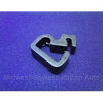 Cable Housing Nylon Lock Clip (Fiat 124, 131, 128 1975-79) - OE NOS