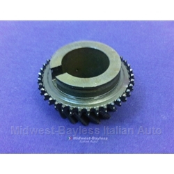      Gear 5th (Fiat Pininfarina 124 Spider Coupe All) - OE NOS